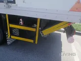 MITSUBISHI CHILLER TRUCK 